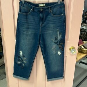 Women size 14 high-rise cuffed capris jeans nwot